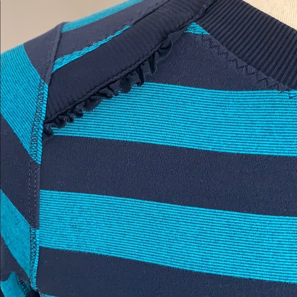 🍋lululemon Base Runner Long Sleeve- Like New - Picture 6 of 11